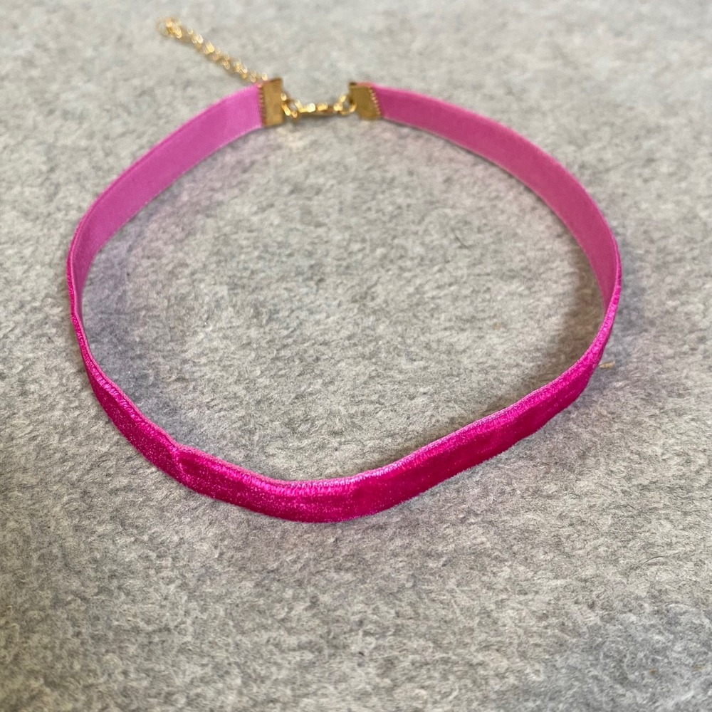 Choker Necklace Women Hot Pink Velvet Ribbon Gold Tone Y2K 90s Layering New